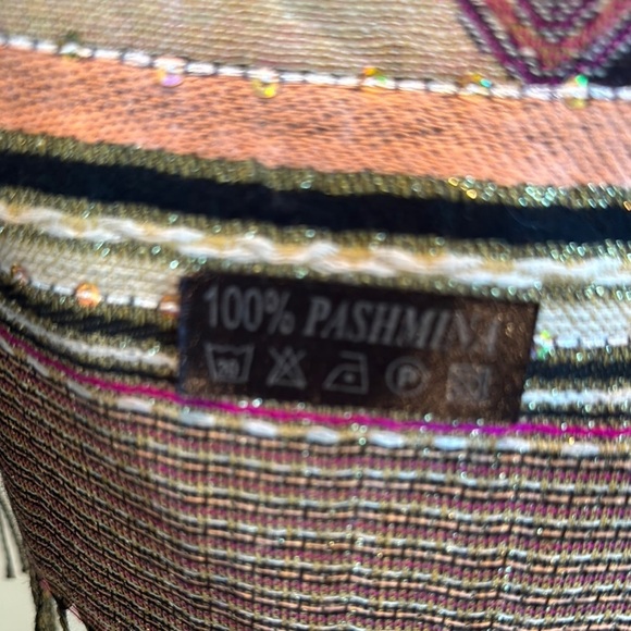 Pashmina Scarf Purple and Gold Geometric Pattern with Fringe - Picture 2 of 8